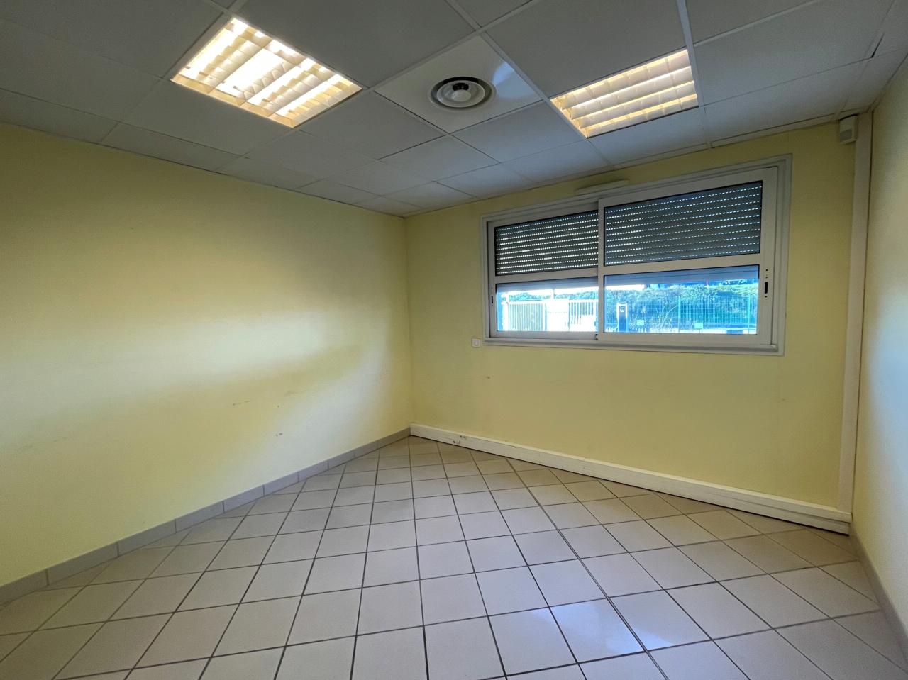 Local d'activité Eysines 455m² Location local d'activité Eysines Gironde OLACT2427548 18